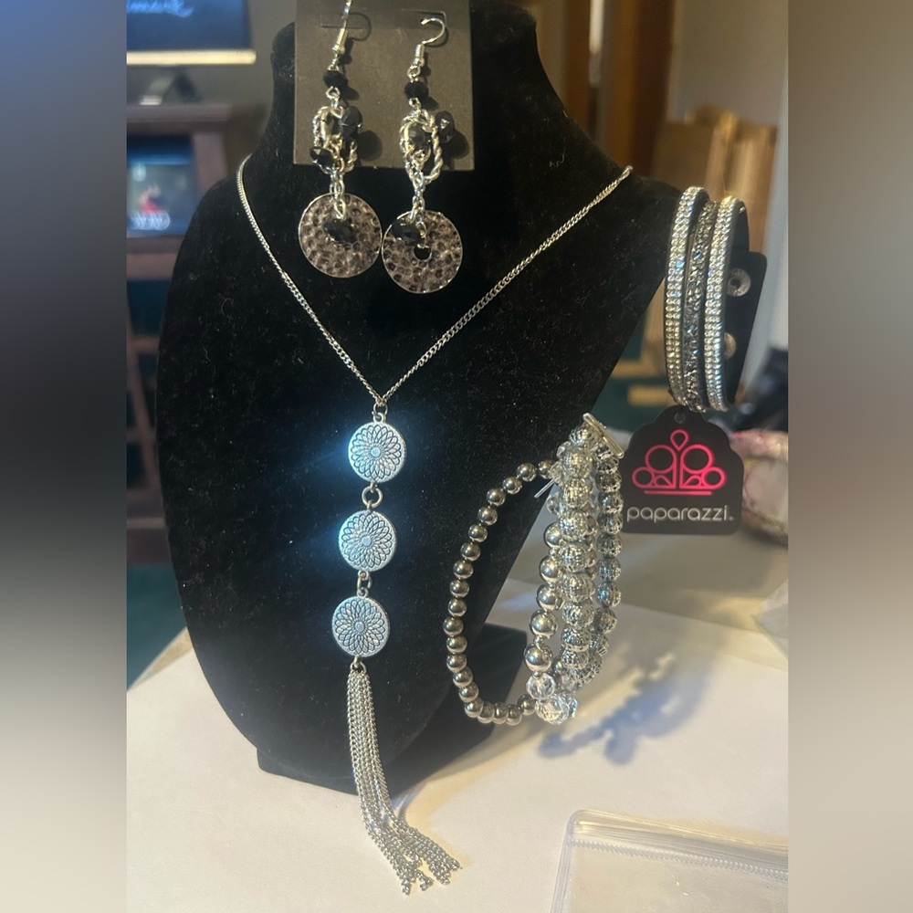 Paparazzi 4pc Black and Silver Bundle